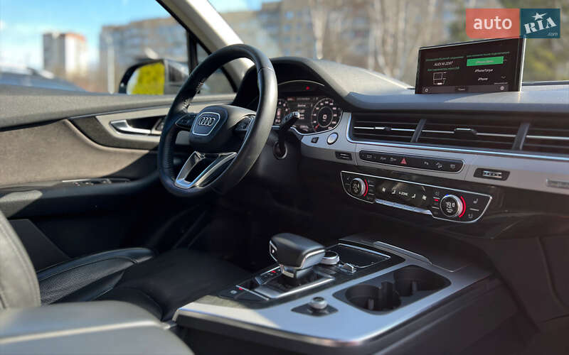 Внедорожник / Кроссовер Audi Q7 2017 в Львове