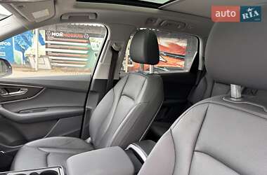 Позашляховик / Кросовер Audi Q7 2023 в 