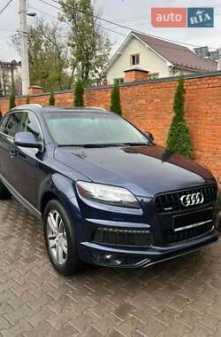Внедорожник / Кроссовер Audi Q7 2012 в 