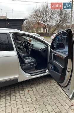 Внедорожник / Кроссовер Audi Q7 2006 в 