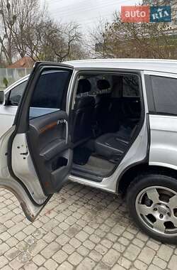Внедорожник / Кроссовер Audi Q7 2006 в 