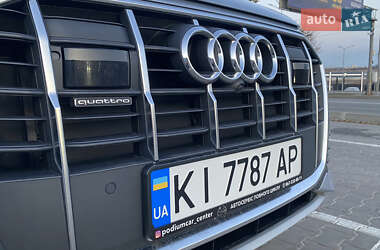 Внедорожник / Кроссовер Audi Q7 2022 в 