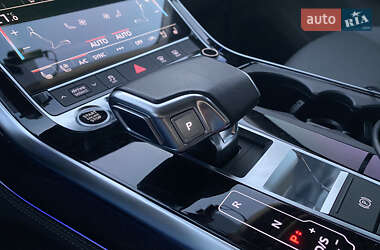 Внедорожник / Кроссовер Audi Q7 2022 в 