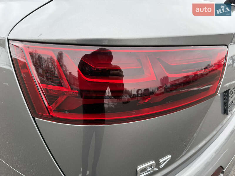Позашляховик / Кросовер Audi Q7 2016 в Полтаві