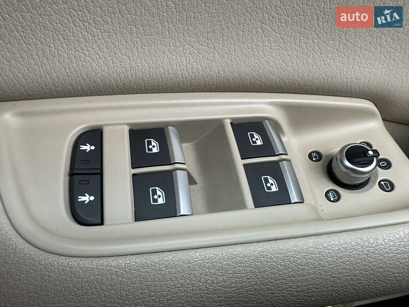 Внедорожник / Кроссовер Audi Q7 2016 в Николаеве