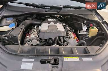 Внедорожник / Кроссовер Audi Q7 2014 в 