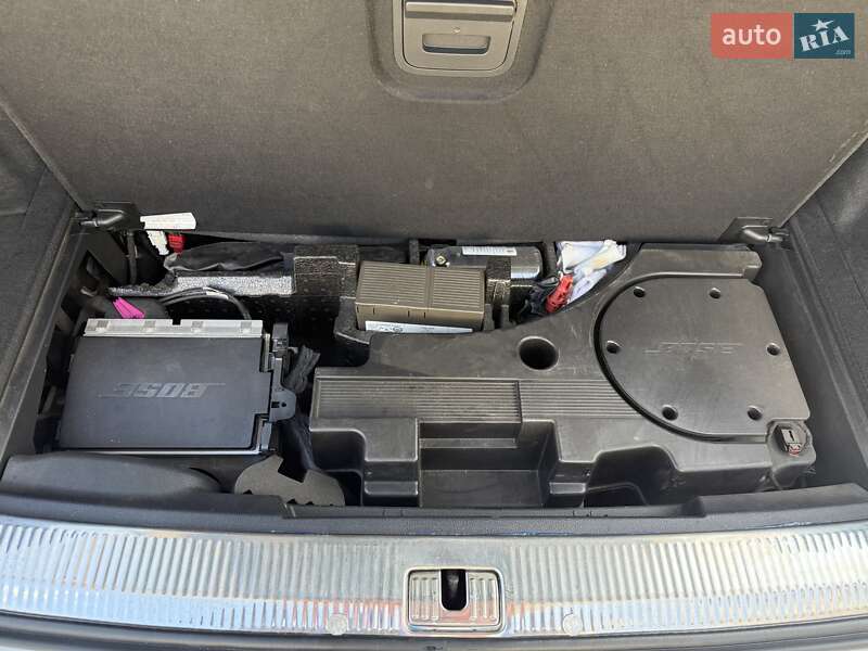 Внедорожник / Кроссовер Audi Q7 2016 в Ужгороде