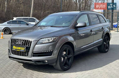 Позашляховик / Кросовер Audi Q7 2011 в 