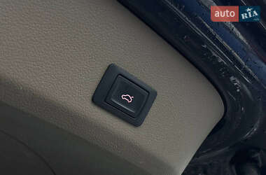 Внедорожник / Кроссовер Audi Q7 2012 в 