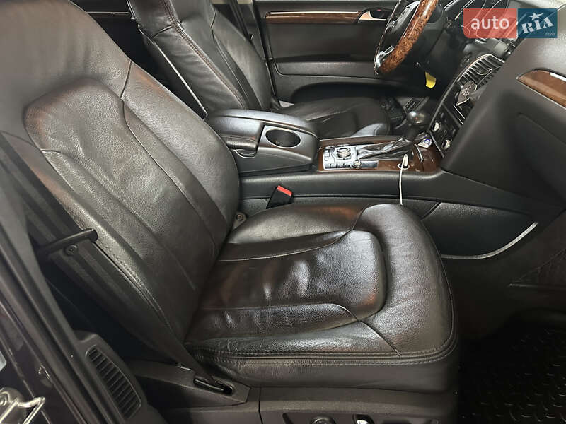 Внедорожник / Кроссовер Audi Q7 2012 в Надворной