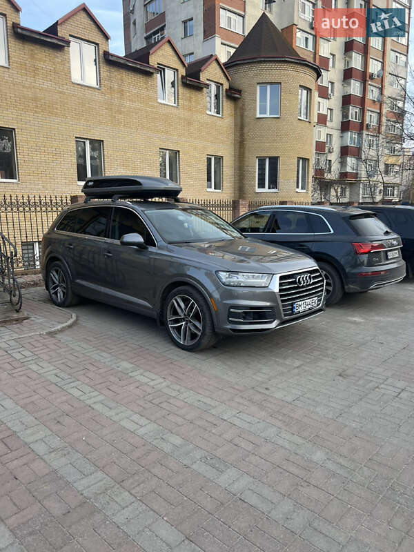 Внедорожник / Кроссовер Audi Q7 2015 в Сумах