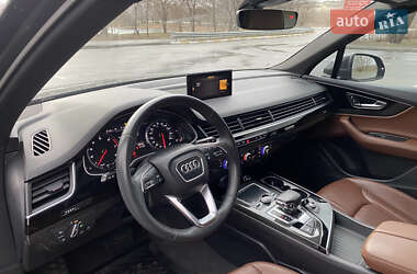 Внедорожник / Кроссовер Audi Q7 2018 в 