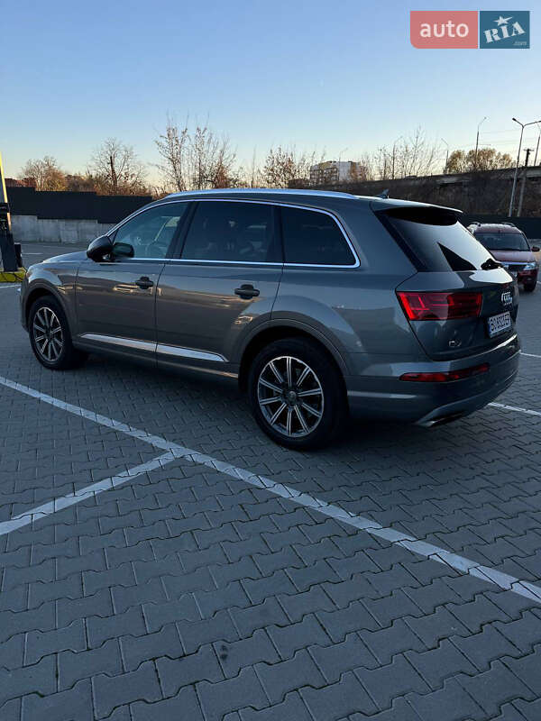 Позашляховик / Кросовер Audi Q7 2016 в Тернополі