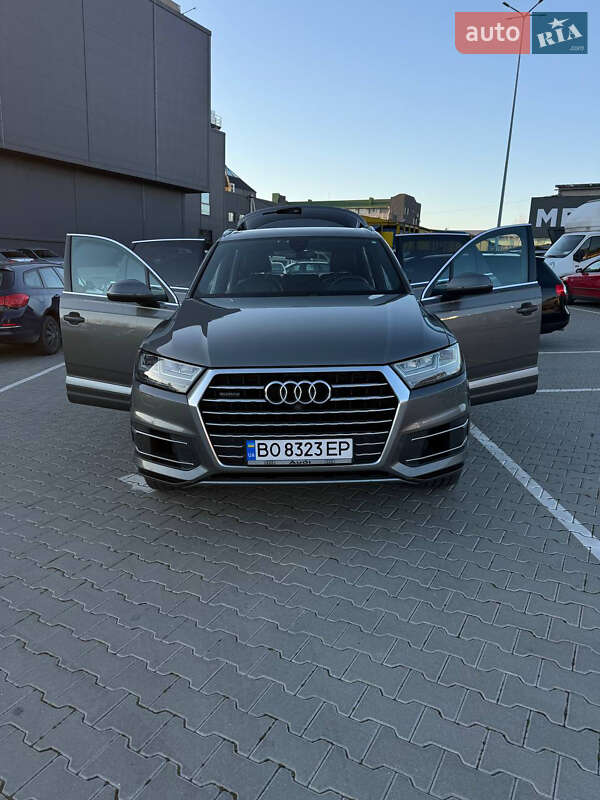 Позашляховик / Кросовер Audi Q7 2016 в Тернополі