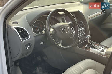Внедорожник / Кроссовер Audi Q7 2012 в 