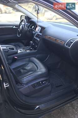 Внедорожник / Кроссовер Audi Q7 2011 в 