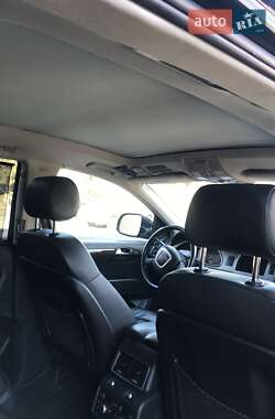 Внедорожник / Кроссовер Audi Q7 2011 в 