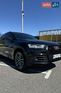 Внедорожник / Кроссовер Audi Q7 2018 в 