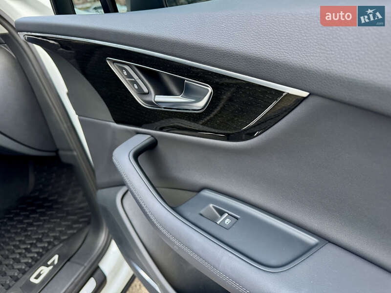 Внедорожник / Кроссовер Audi Q7 2023 в Киеве