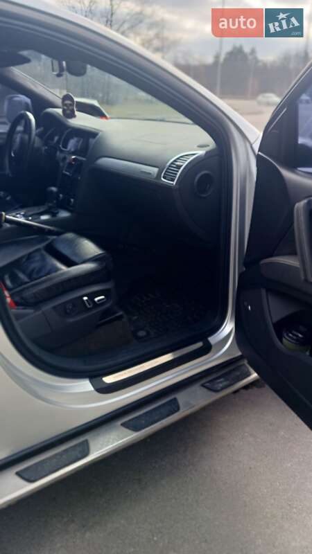 Внедорожник / Кроссовер Audi Q7 2007 в Киеве