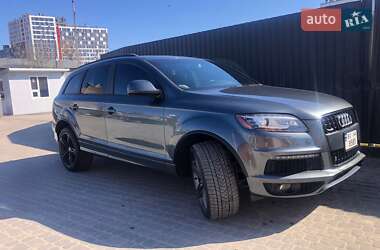 Внедорожник / Кроссовер Audi Q7 2014 в 