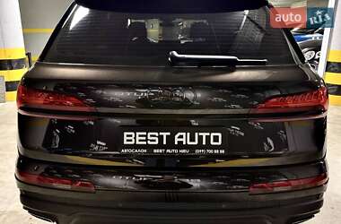 Внедорожник / Кроссовер Audi Q7 2024 в 