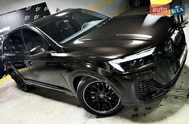 Внедорожник / Кроссовер Audi Q7 2024 в 