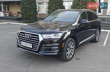 Внедорожник / Кроссовер Audi Q7 2017 в 