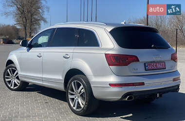 Внедорожник / Кроссовер Audi Q7 2013 в 