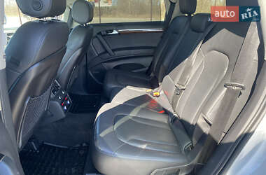 Внедорожник / Кроссовер Audi Q7 2013 в 