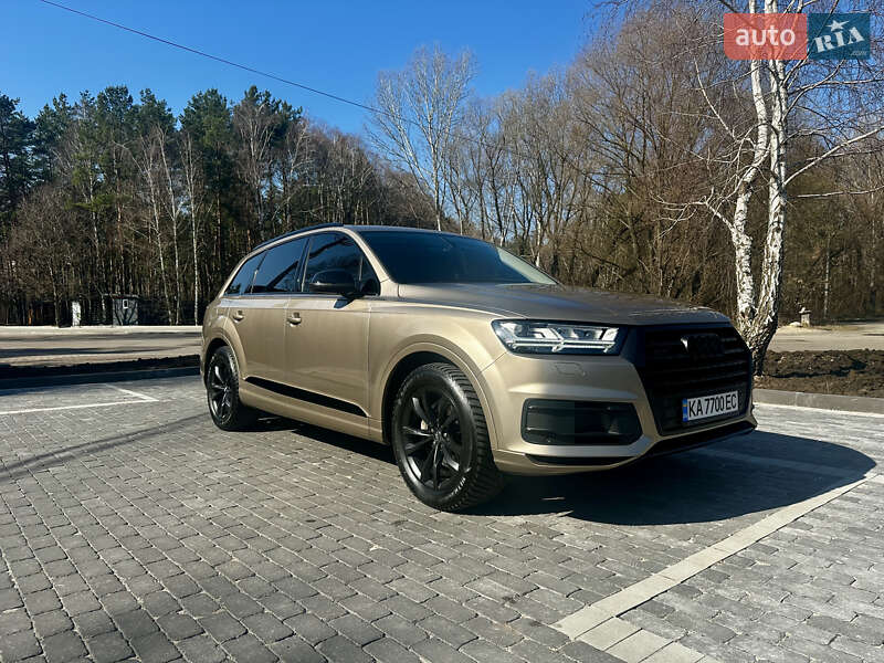 Внедорожник / Кроссовер Audi Q7 2018 в Киеве