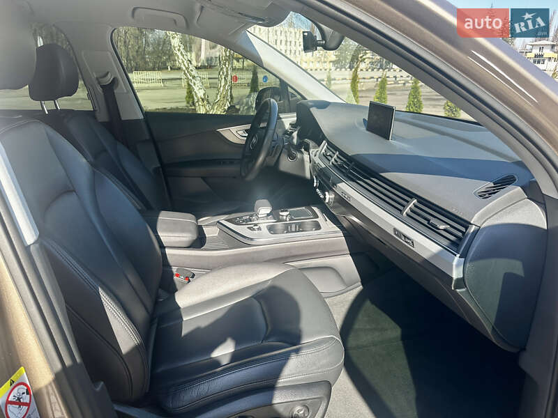 Внедорожник / Кроссовер Audi Q7 2018 в Киеве