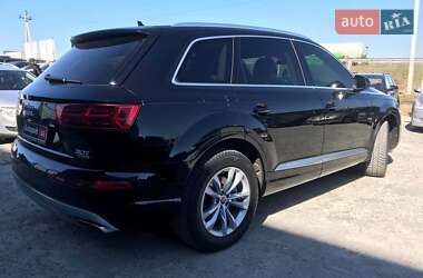 Внедорожник / Кроссовер Audi Q7 2018 в 