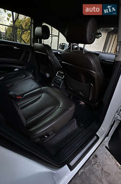 Внедорожник / Кроссовер Audi Q7 2012 в 