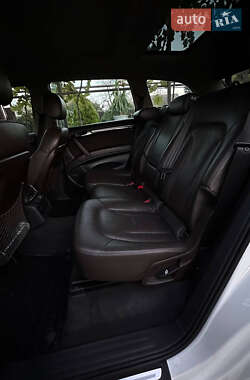 Внедорожник / Кроссовер Audi Q7 2012 в 