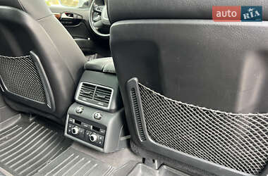 Внедорожник / Кроссовер Audi Q7 2010 в 