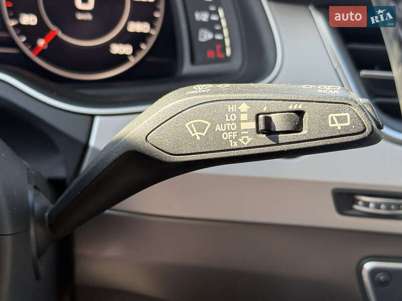 Внедорожник / Кроссовер Audi Q7 2015 в Ровно