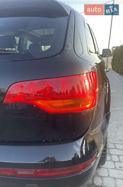Внедорожник / Кроссовер Audi Q7 2007 в 