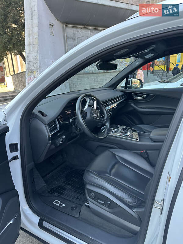Внедорожник / Кроссовер Audi Q7 2018 в Львове