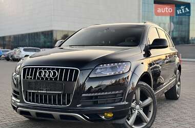 Внедорожник / Кроссовер Audi Q7 2014 в 
