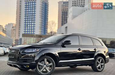 Внедорожник / Кроссовер Audi Q7 2014 в 