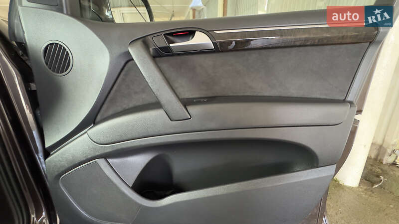 Внедорожник / Кроссовер Audi Q7 2013 в Сваляве фото 9 Внедорожник / Кроссовер Audi Q7 2013 в Сваляве