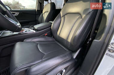 Внедорожник / Кроссовер Audi Q7 2018 в 