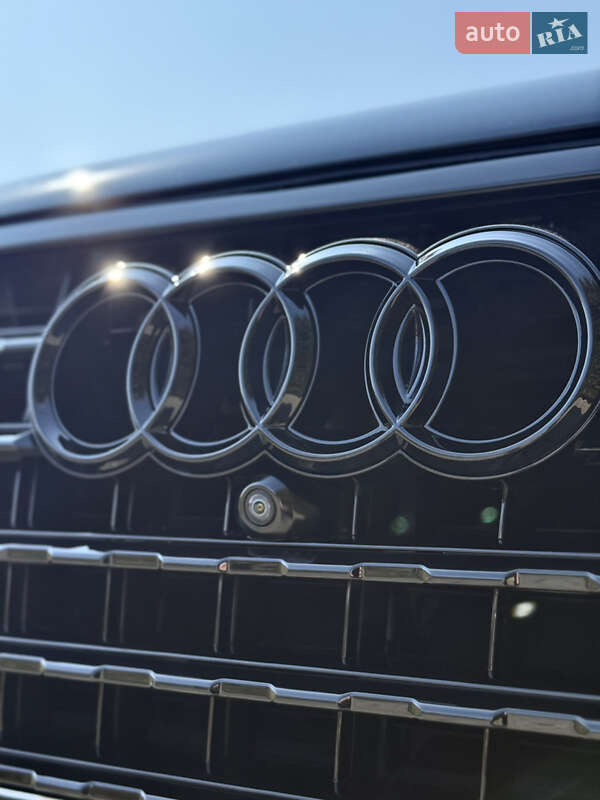 Внедорожник / Кроссовер Audi Q7 2016 в Львове