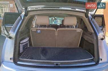 Внедорожник / Кроссовер Audi Q7 2007 в 