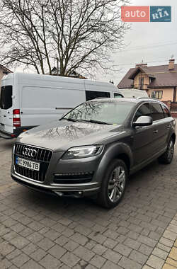 Внедорожник / Кроссовер Audi Q7 2012 в 