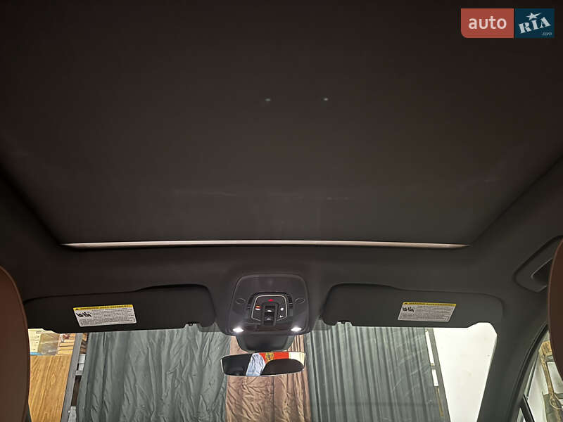 Внедорожник / Кроссовер Audi Q7 2023 в Нетешине