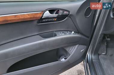 Позашляховик / Кросовер Audi Q7 2014 в 