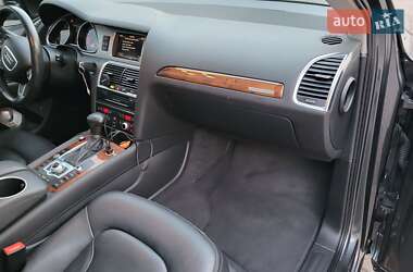 Позашляховик / Кросовер Audi Q7 2014 в 