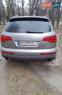 Внедорожник / Кроссовер Audi Q7 2008 в 